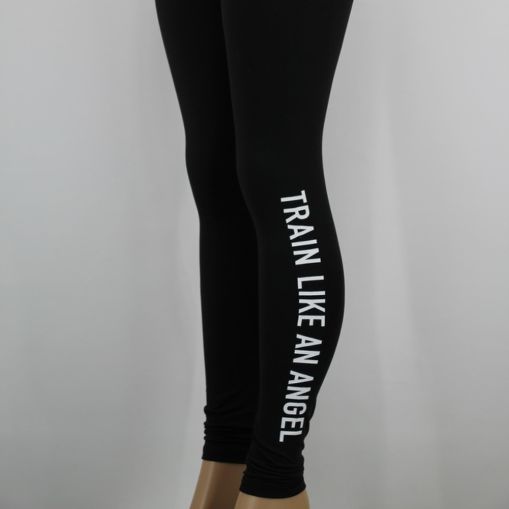 NWT Victoria's Secret KNOCKOUT TIGHT MEDIUM RISE S